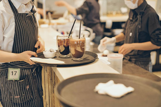 Tillhub Blogartikel: Fachkräftemangel in der Gastronomie