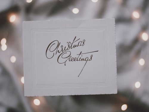 weiße, minimalistische Weihnachtskarte